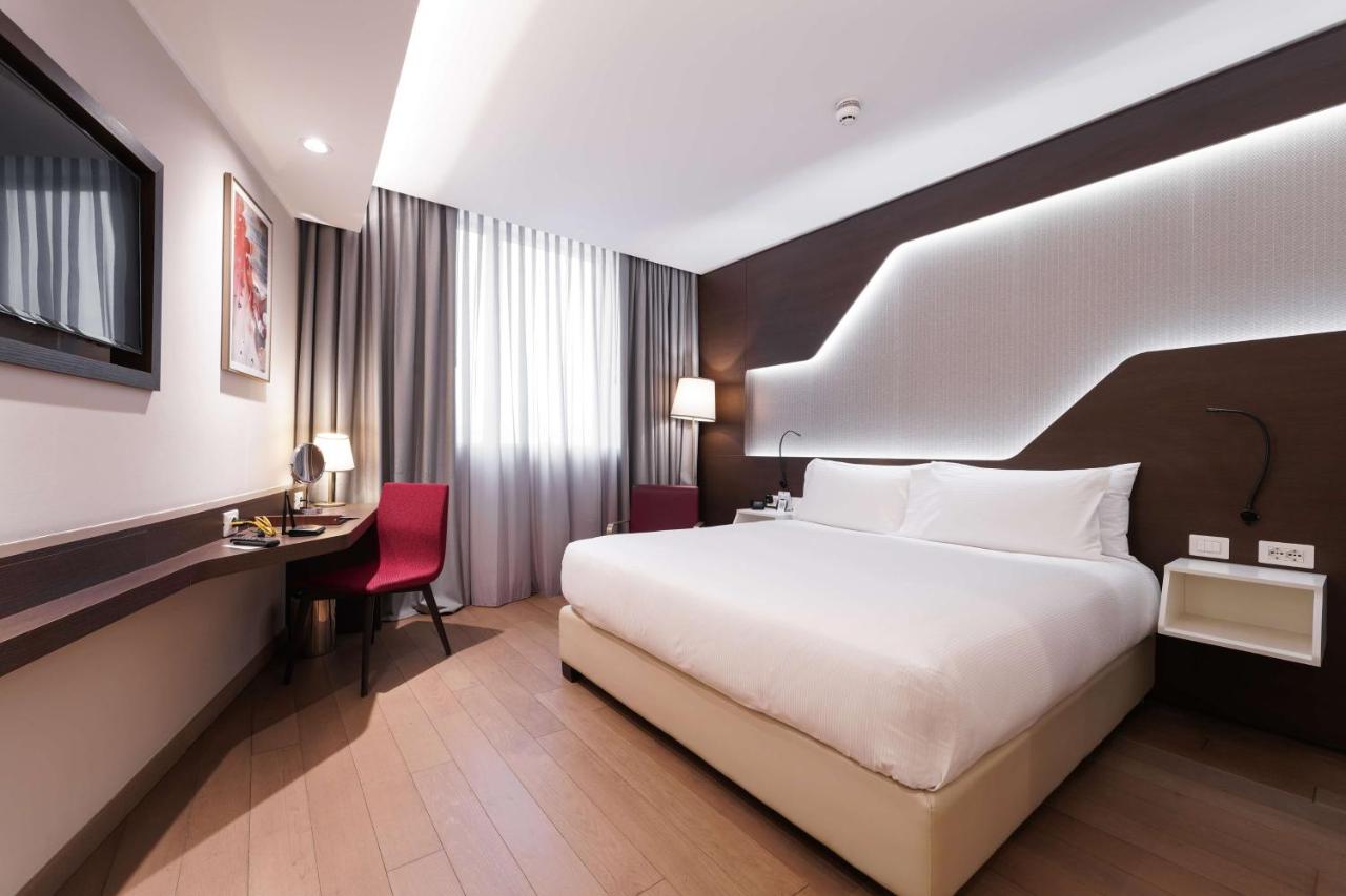 DoubleTree by Hilton Yerevan City Centre photo