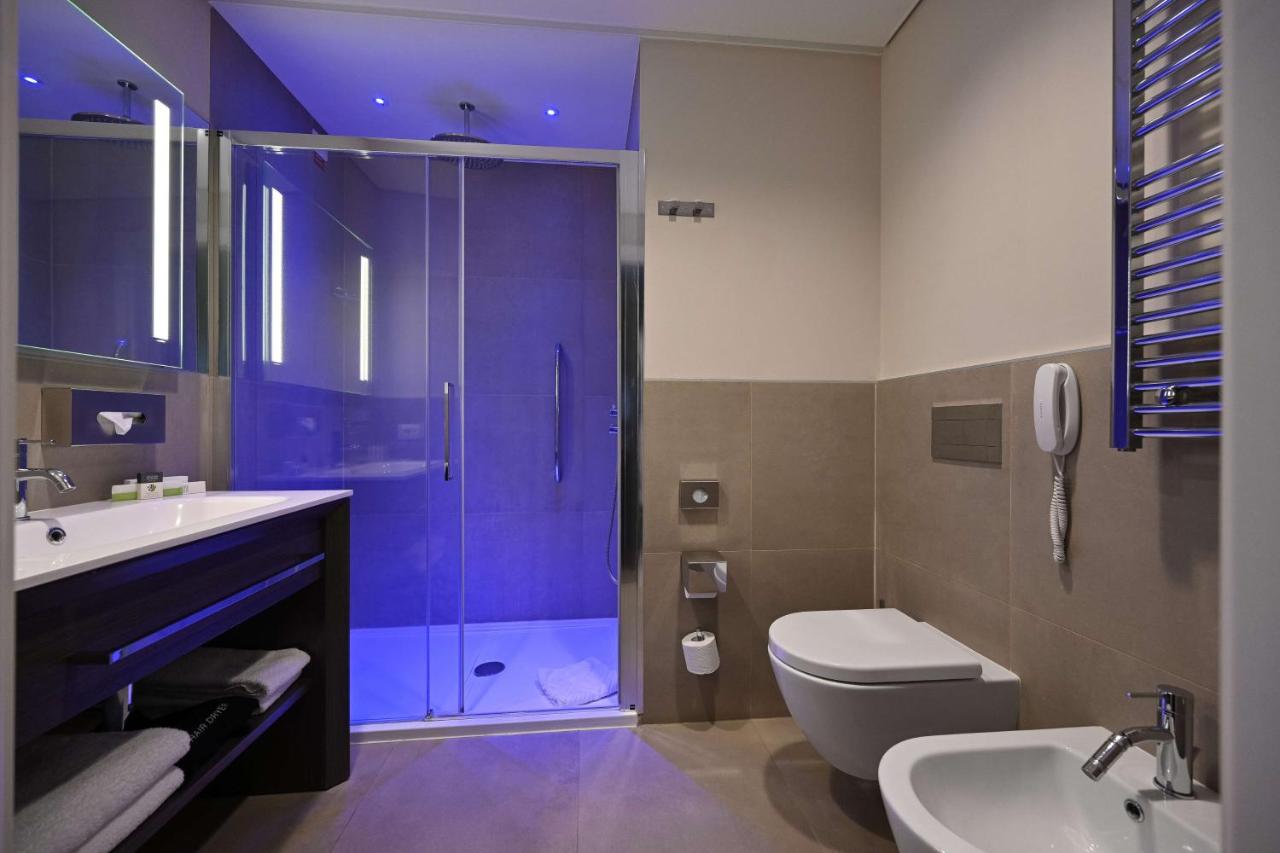DoubleTree by Hilton Yerevan City Centre photo