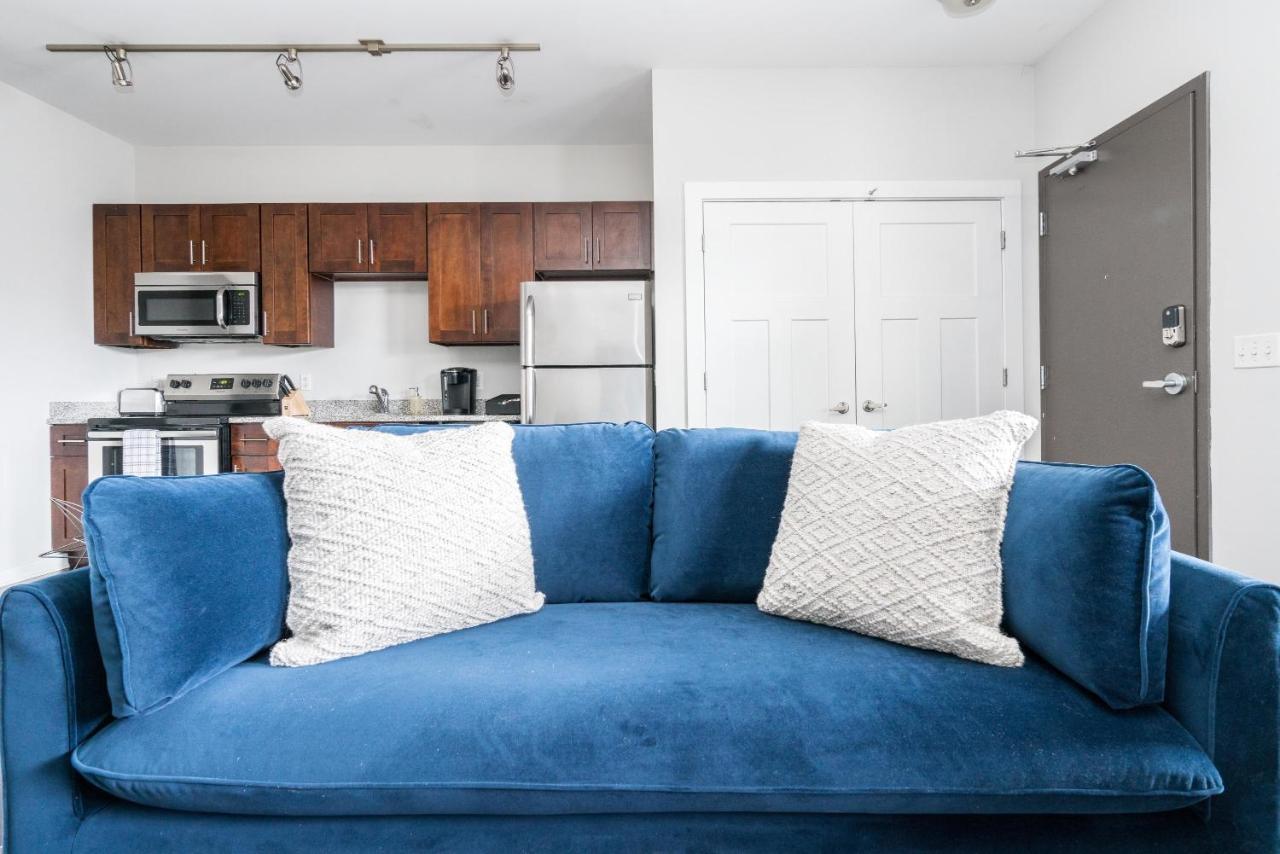 CozySuites Music Row Elegant 1BR w free parking 15 - 3