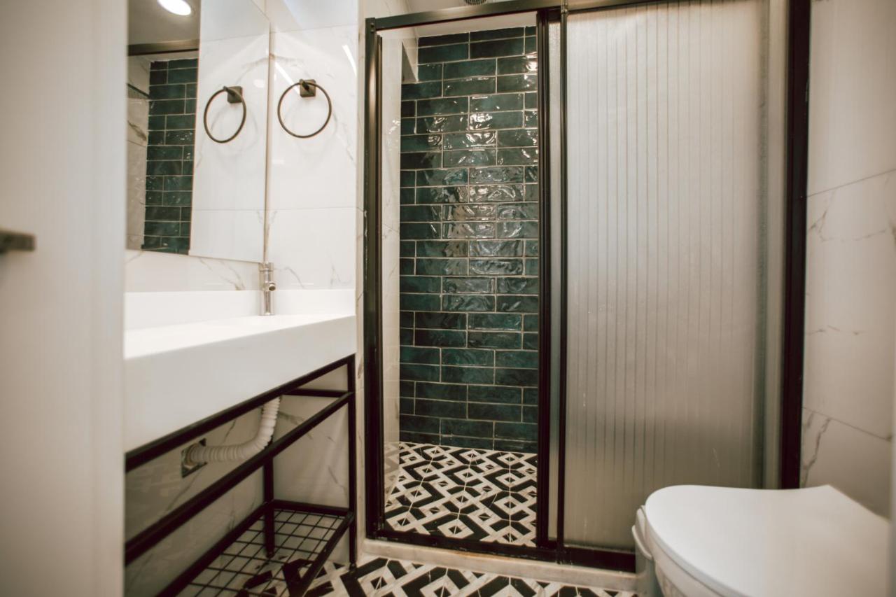 Megalos Galata Hotel - 3