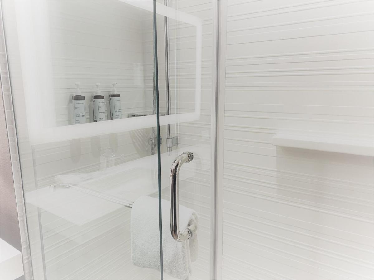 AC Hotel by Marriott Miami Airport West/Doral - 5