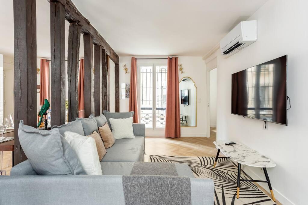 SophieStay - Contemporary Apt- King Size Bed - 5