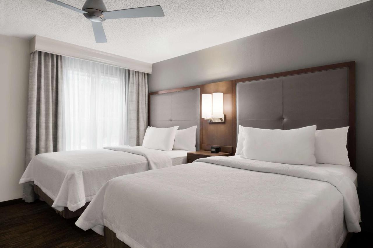 Addison Suites Hotel — photo 18