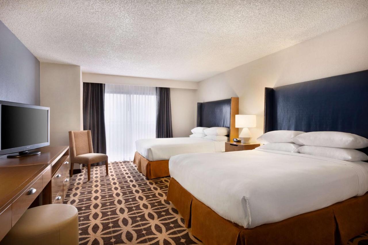 Embassy Suites Dallas - DFW International Airport South - Laterooms