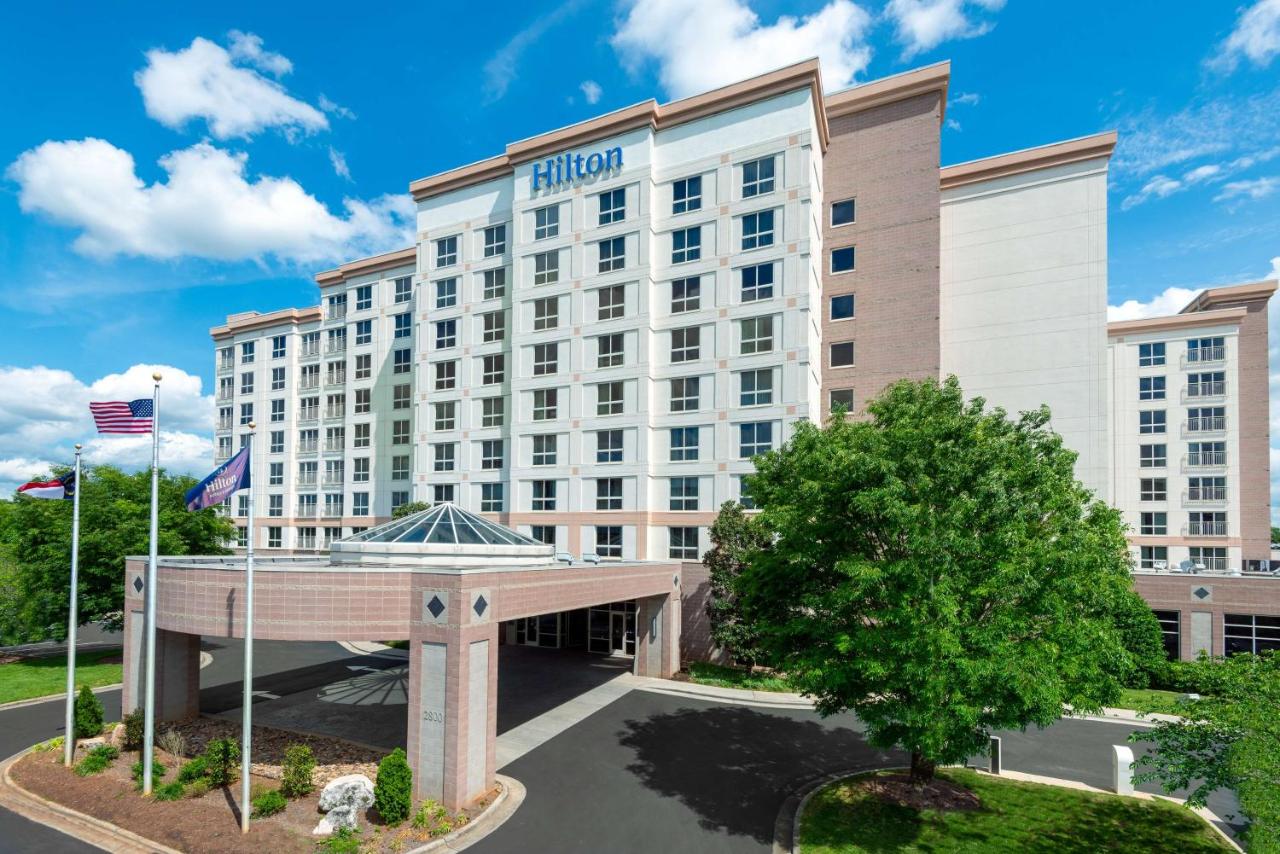 Image: Hilton Charlotte Airport Hotel