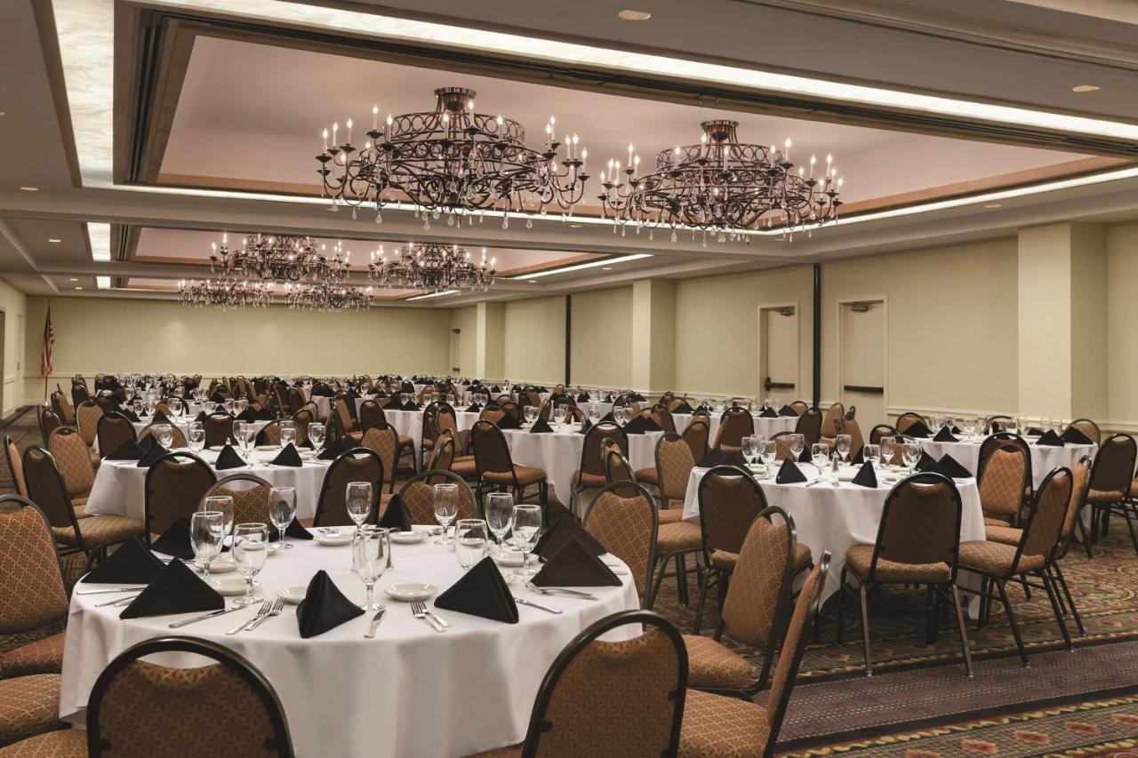 Embassy Suites Birmingham photo