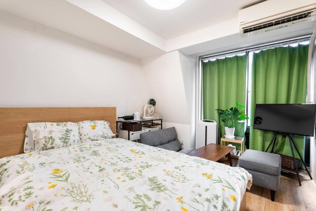 Station front Hommachi Shinsaibashi 605 - 2