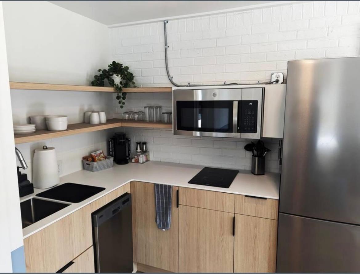 The Vinyl Suite on Music Row - 4