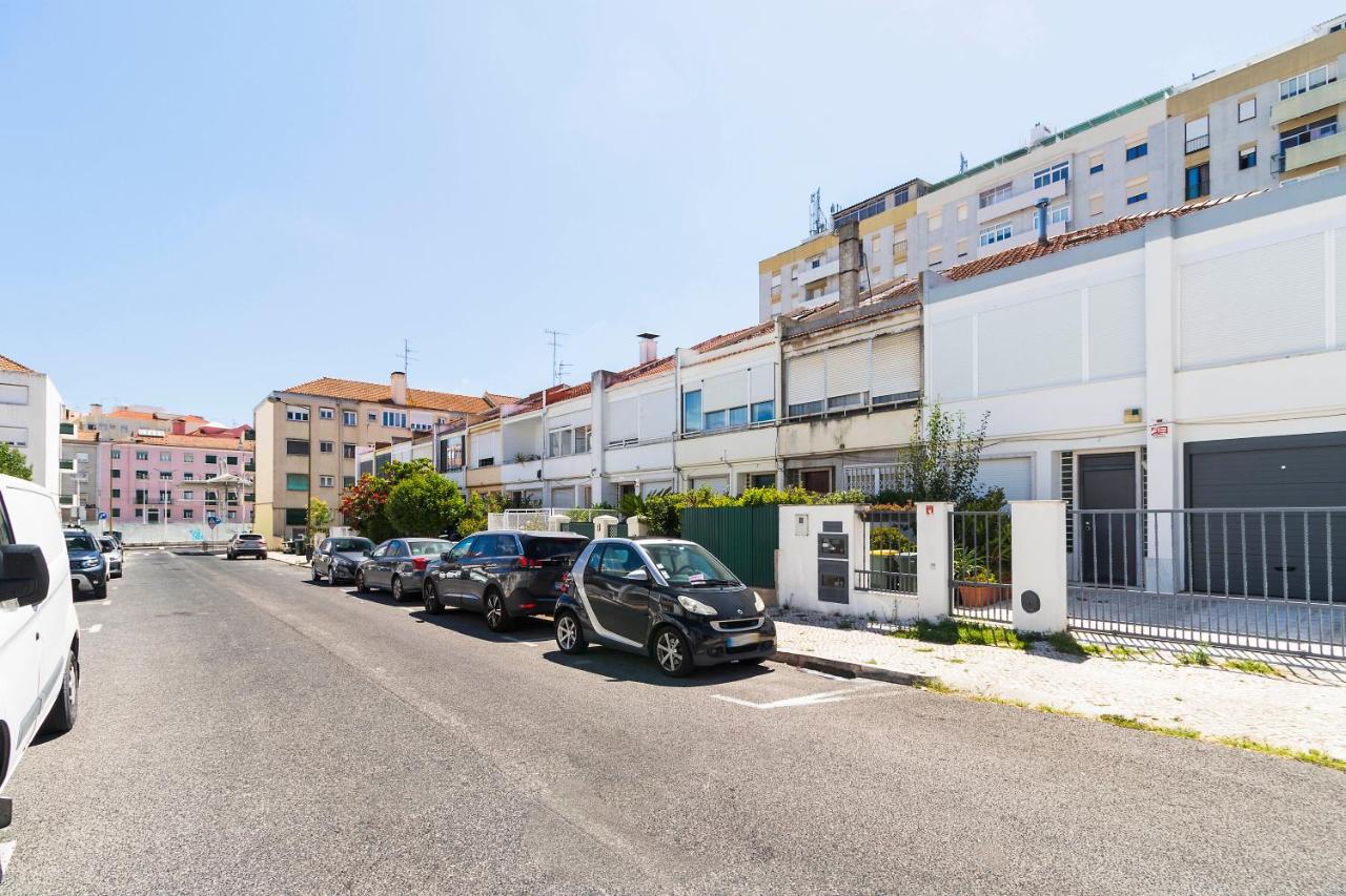 Nesha Guesthouse Lisbon - 2