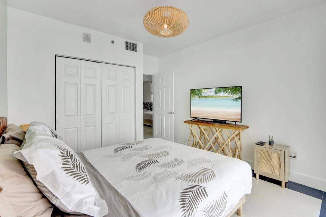 3BR Penthouse with European Flair n Amazing Views - 3