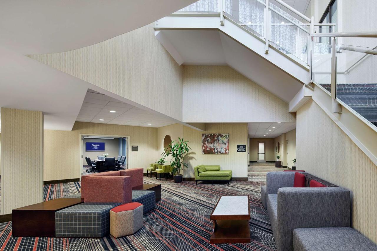 AAA Tower Inn & Suites — photo 10