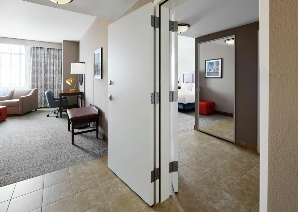 AAA Tower Inn & Suites — photo 20
