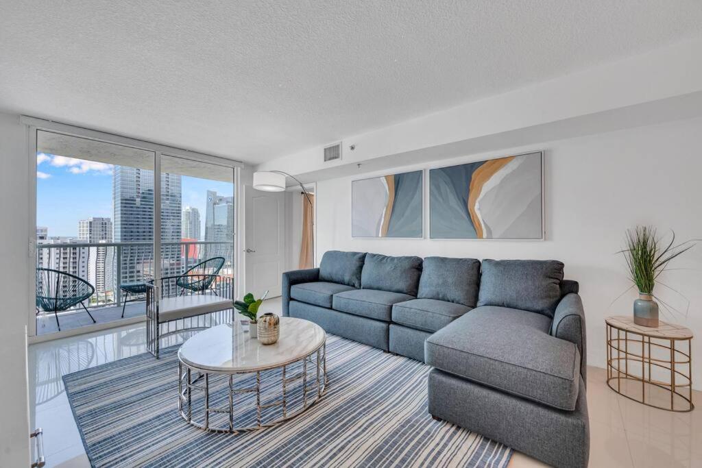 Luxurious private unit with parking - 5