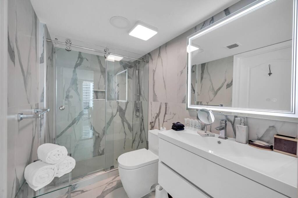 Luxurious private unit with parking - 2