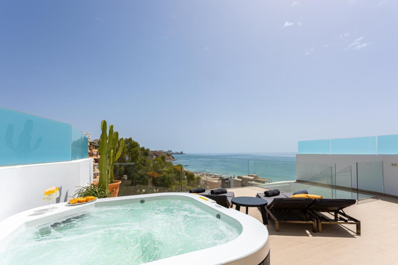 BEACH SEA VIEW WAVE HIGUERÓN Apartment - Penthouse Solarium with Jacuzzi