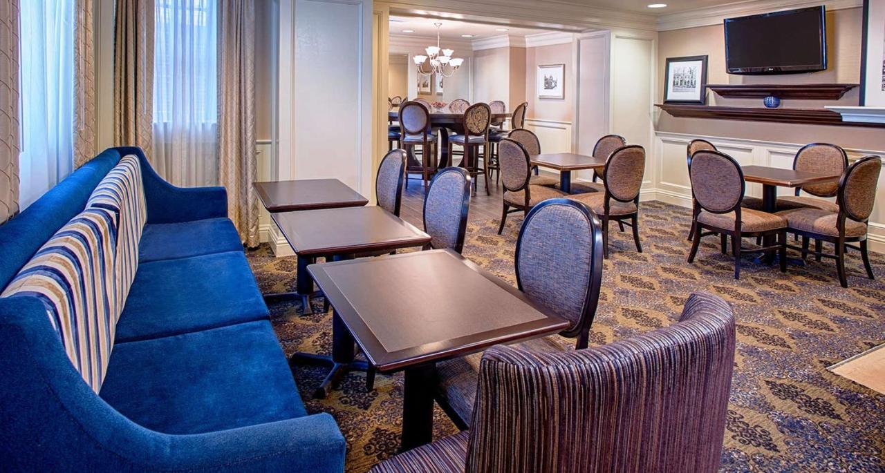 Hampton Inn & Suites Birmingham-Downtown-Tutwiler photo