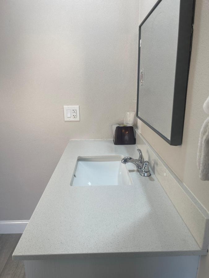 Townhouse Motel — photo 9
