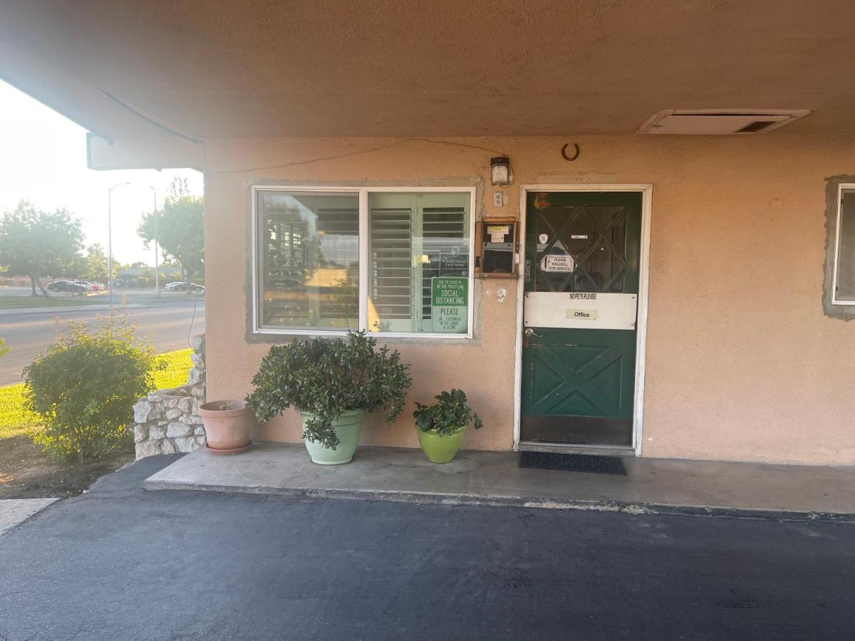 Townhouse Motel — photo 11