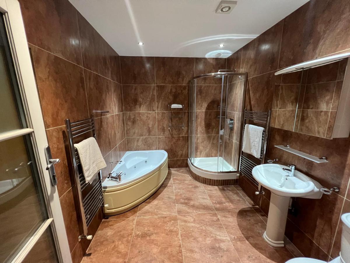 rooms close to central london 2 - 3