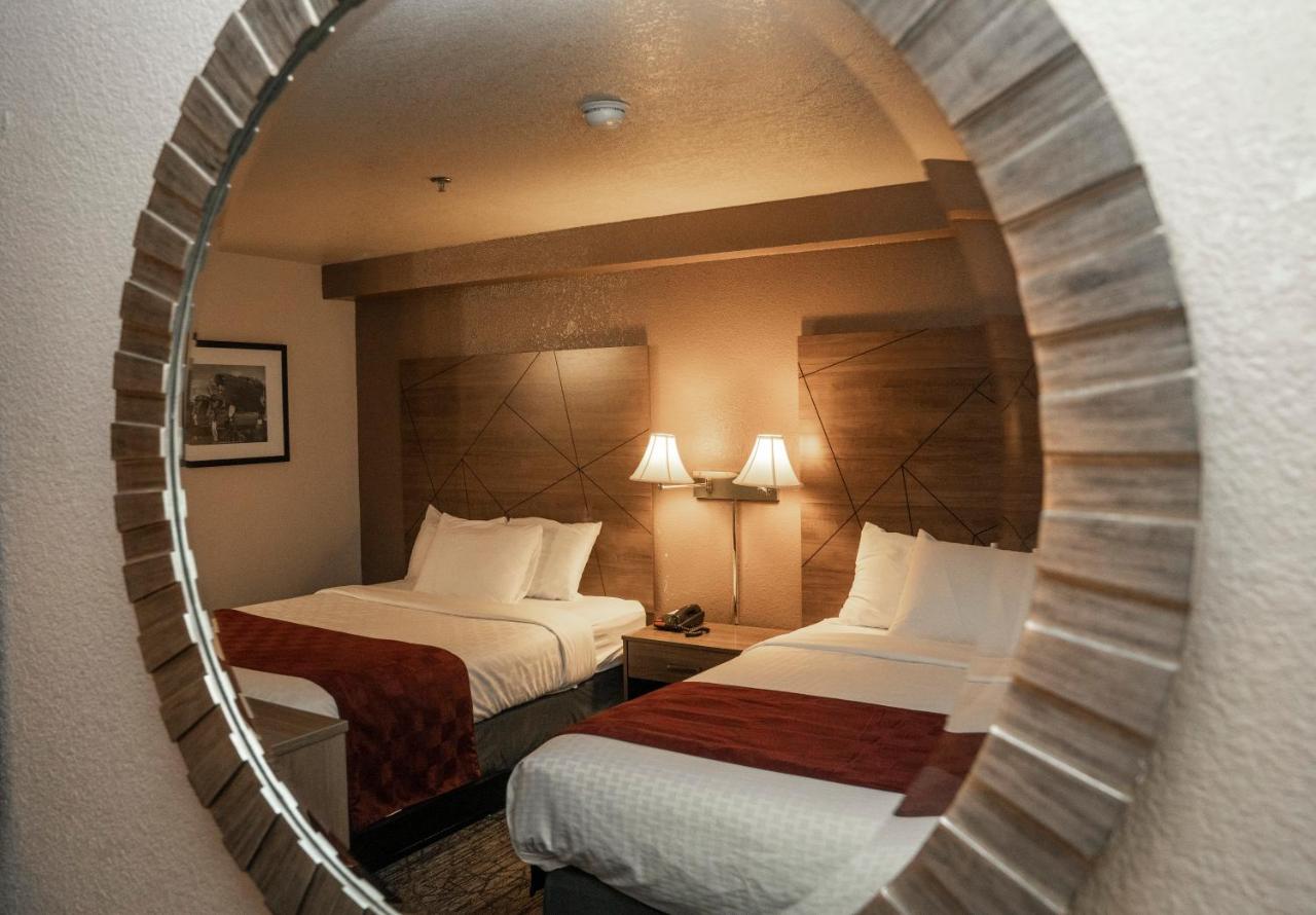 Americas Best Value Inn Lynnwood — photo 7