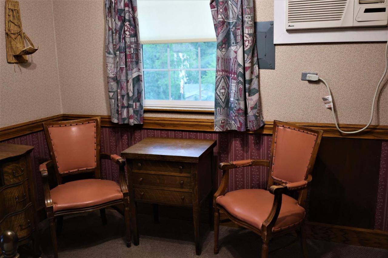 Mariposa Hotel Inn — photo 21