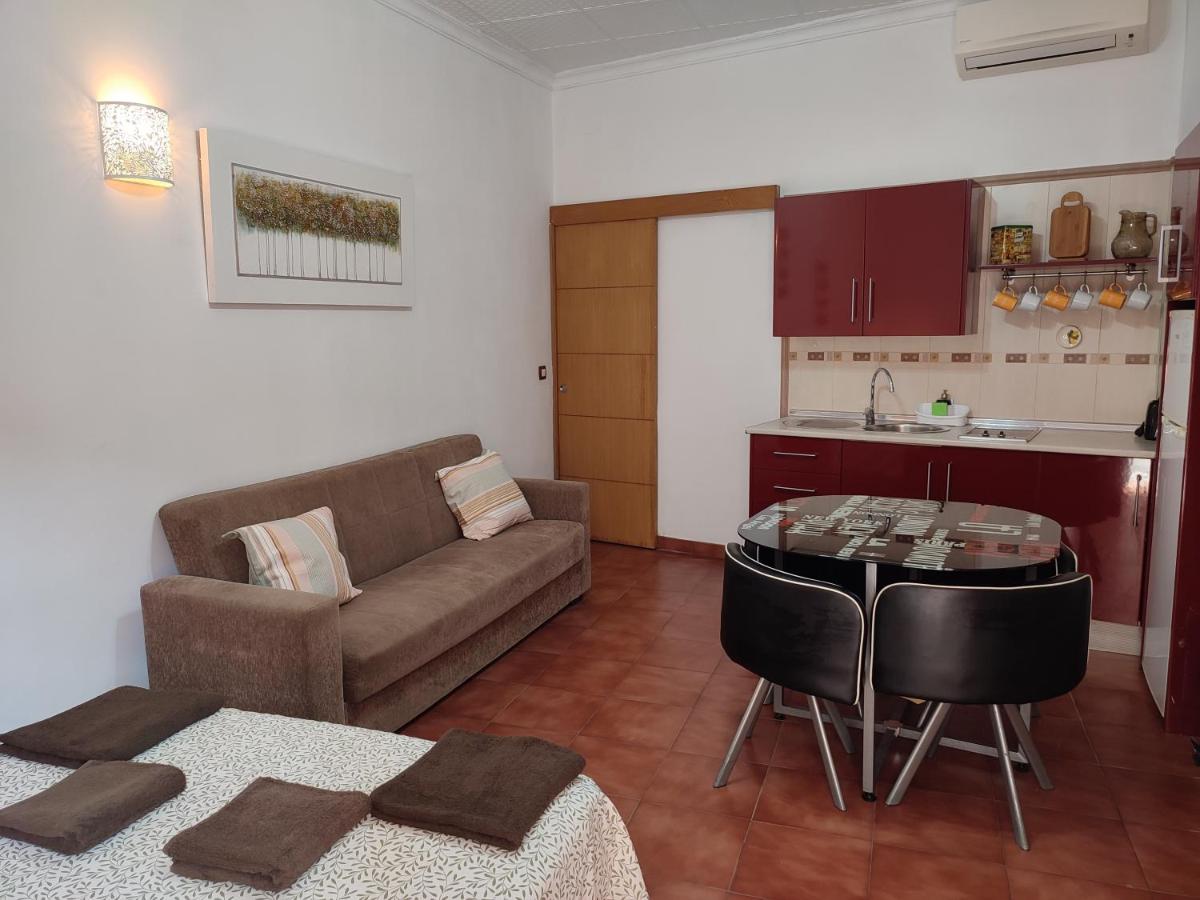 Sunny Holiday Studio - 4