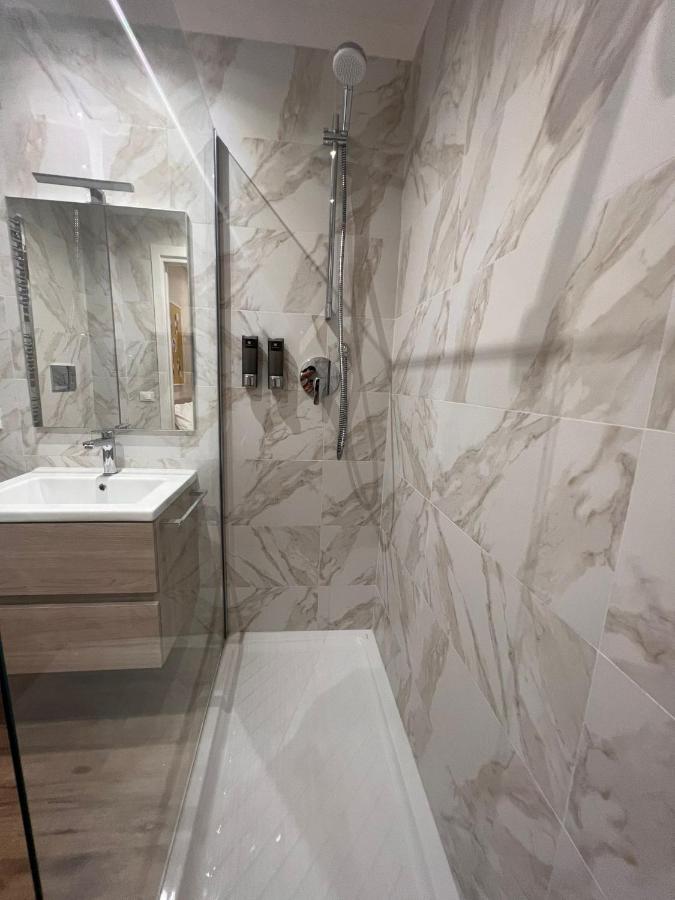 Cozy Luxury Room Turati - 3