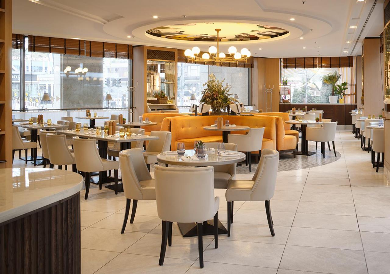 Waldorf Astoria Berlin photo