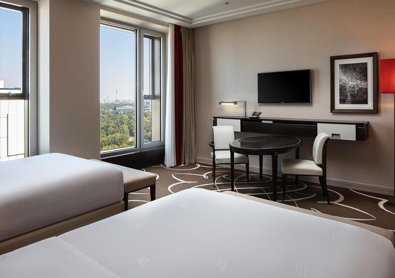 Waldorf Astoria Berlin photo