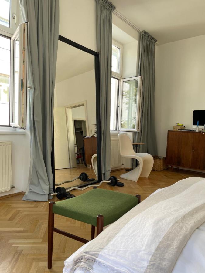 Central flat in Vienna photo