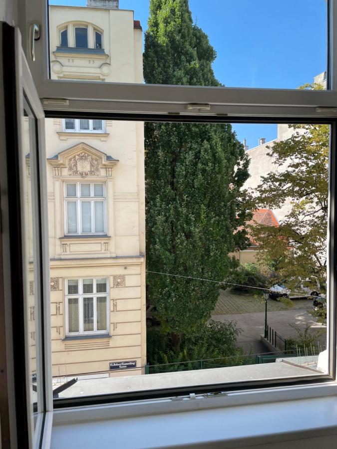 Central flat in Vienna photo