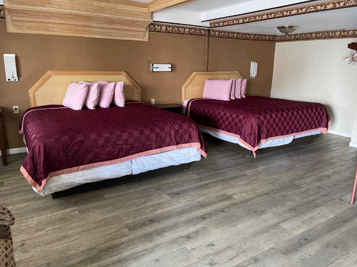 Budget Inn — photo 19