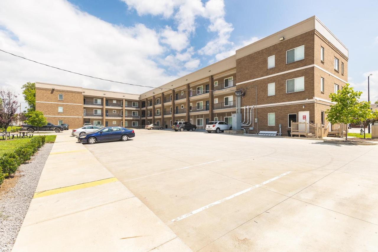 5 Points Retreat in East Nashville Walk to Restaurants Bars and Music - 2