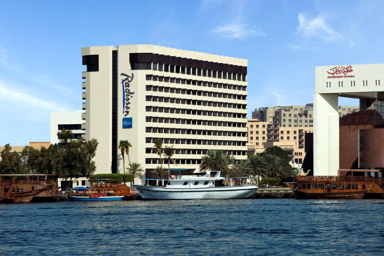 Radisson Blu Hotel, Dubai Deira Creek photo