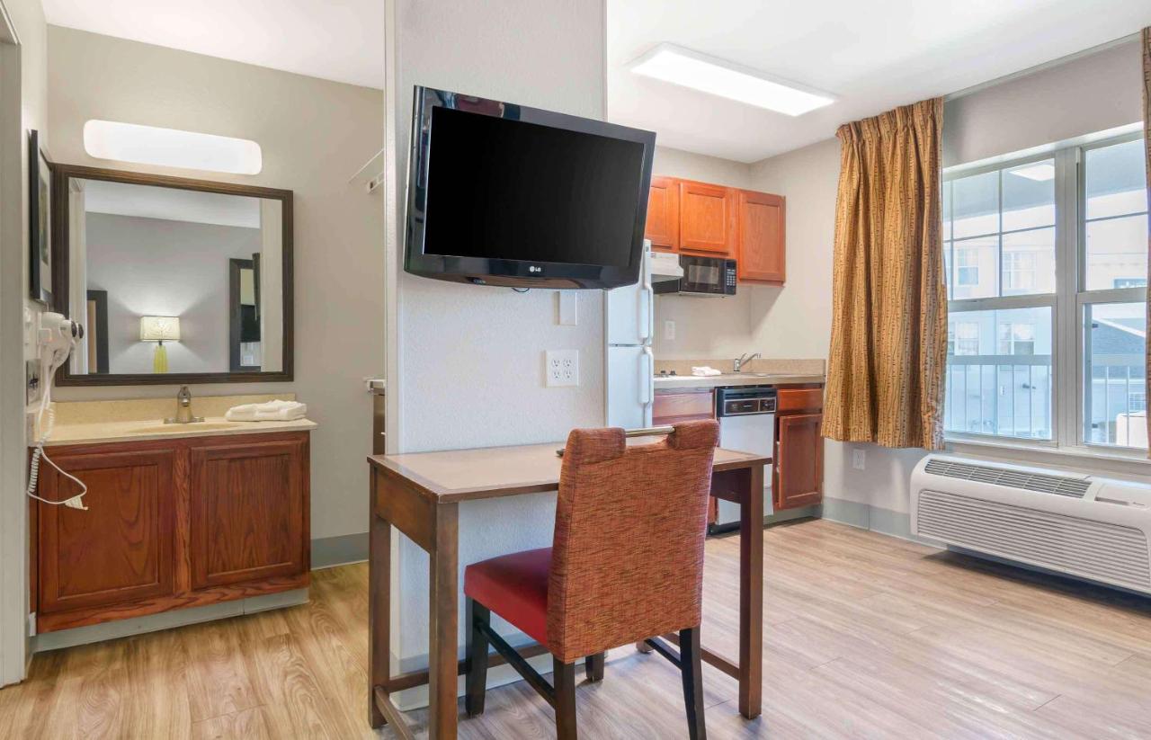 Extended Stay Lenexa Studios — photo 14