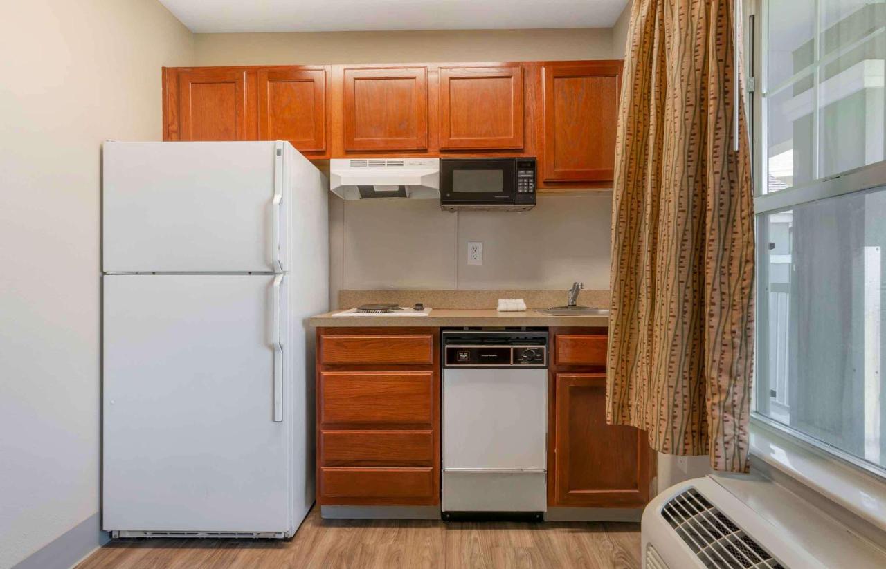Extended Stay Lenexa Studios — photo 15