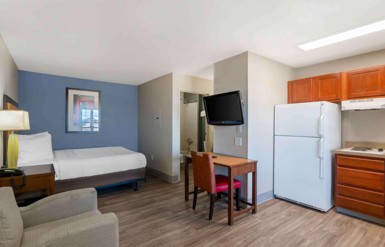 Extended Stay Lenexa Studios — photo 18