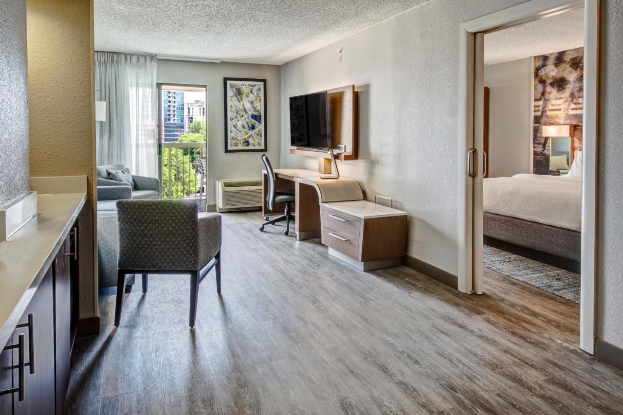 Courtyard by Marriott Nashville Vanderbilt West End - 4