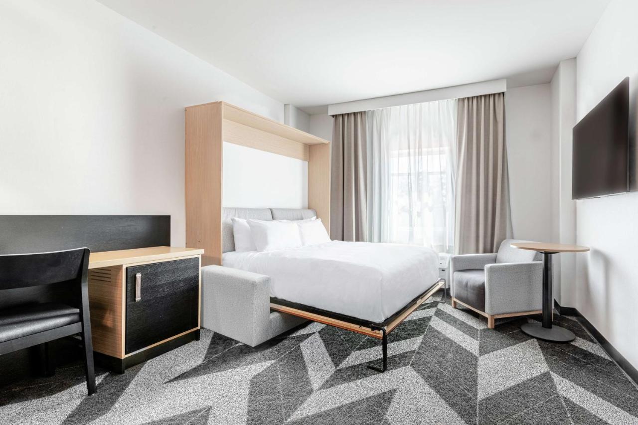 DoubleTree by Hilton Quebec Resort photo