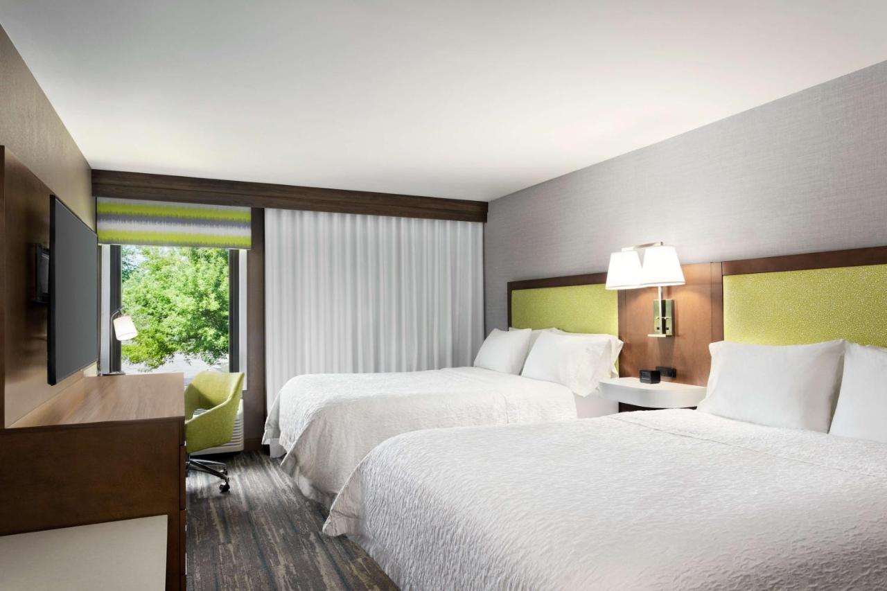 Image: Hampton Inn Milwaukee Brookfield