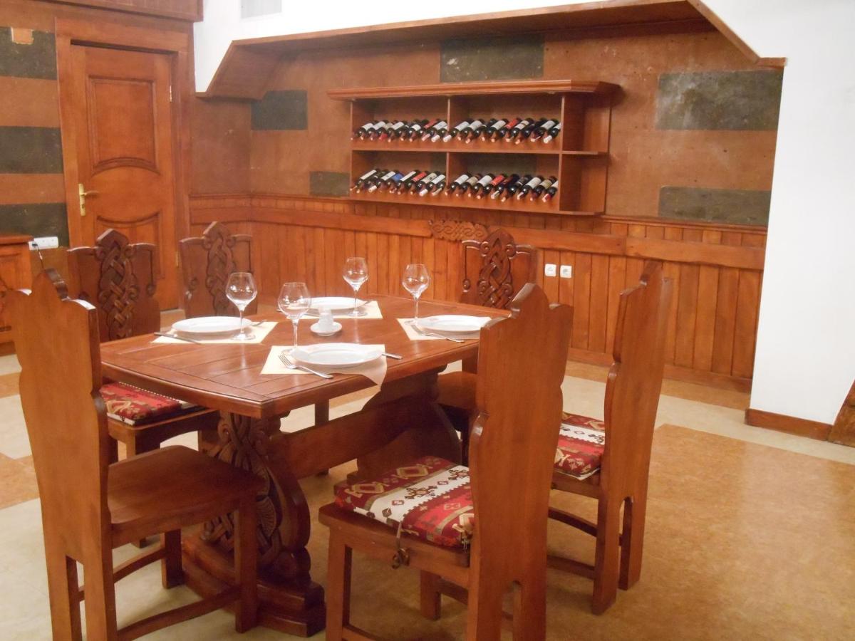 Armenian Royal Palace photo