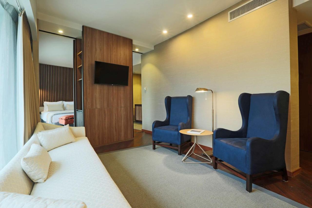 DoubleTree by Hilton Santiago Kennedy, Chile photo