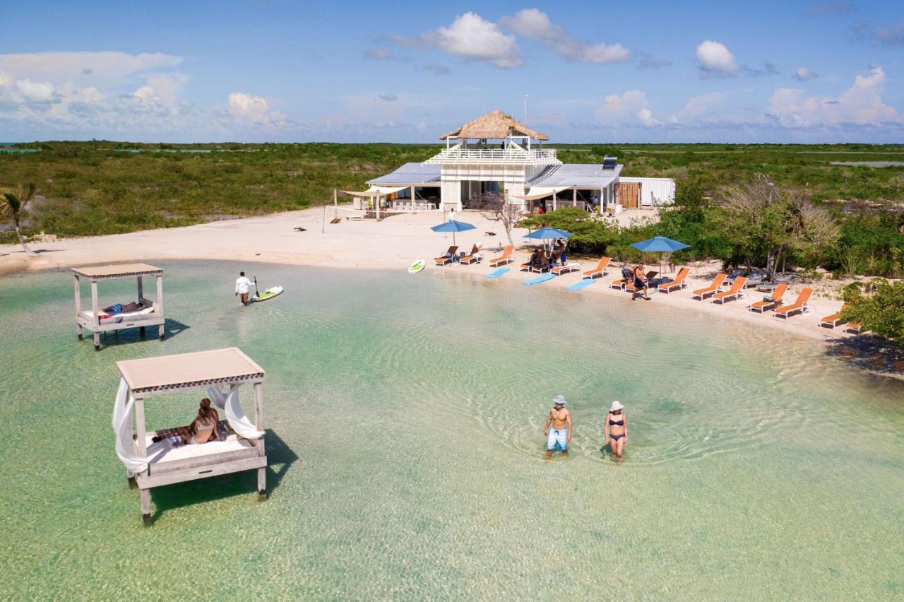 Mahogany Bay Resort and Beach Club, Curio Collection photo