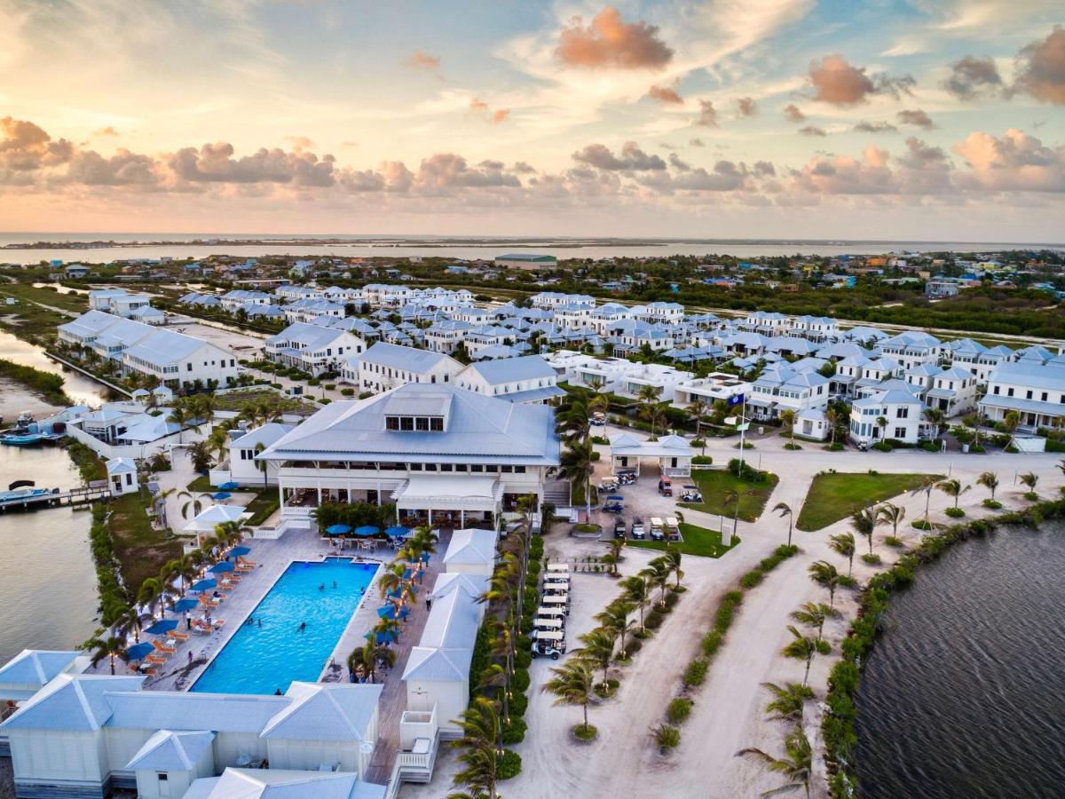 Mahogany Bay Resort and Beach Club, Curio Collection photo