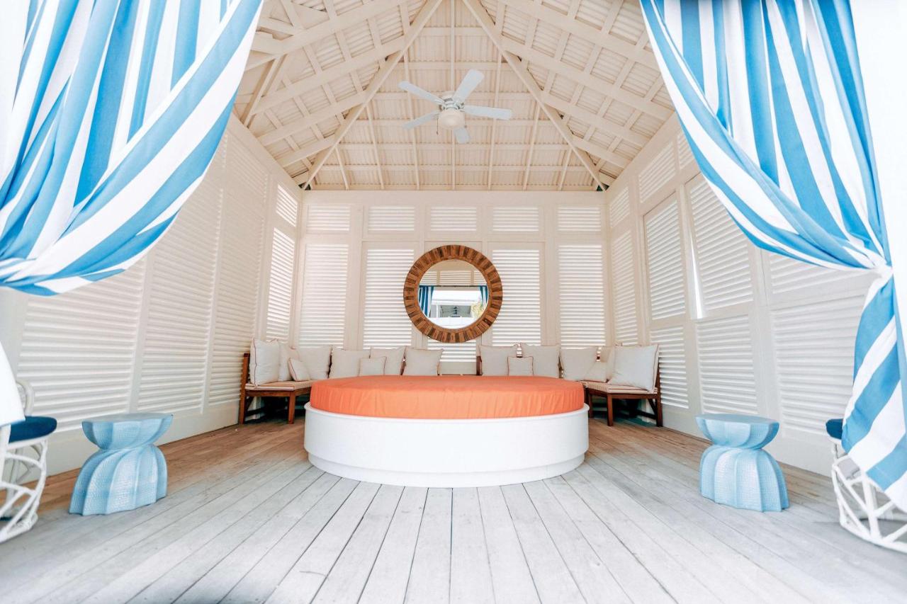 Mahogany Bay Resort and Beach Club, Curio Collection photo