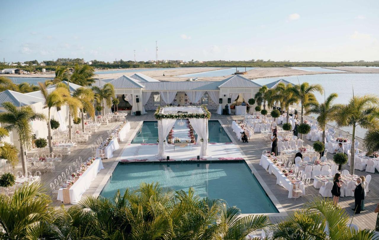 Mahogany Bay Resort and Beach Club, Curio Collection photo