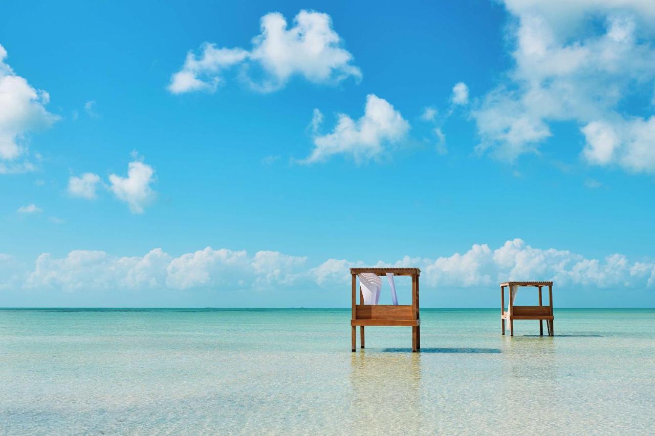 Mahogany Bay Resort and Beach Club, Curio Collection photo