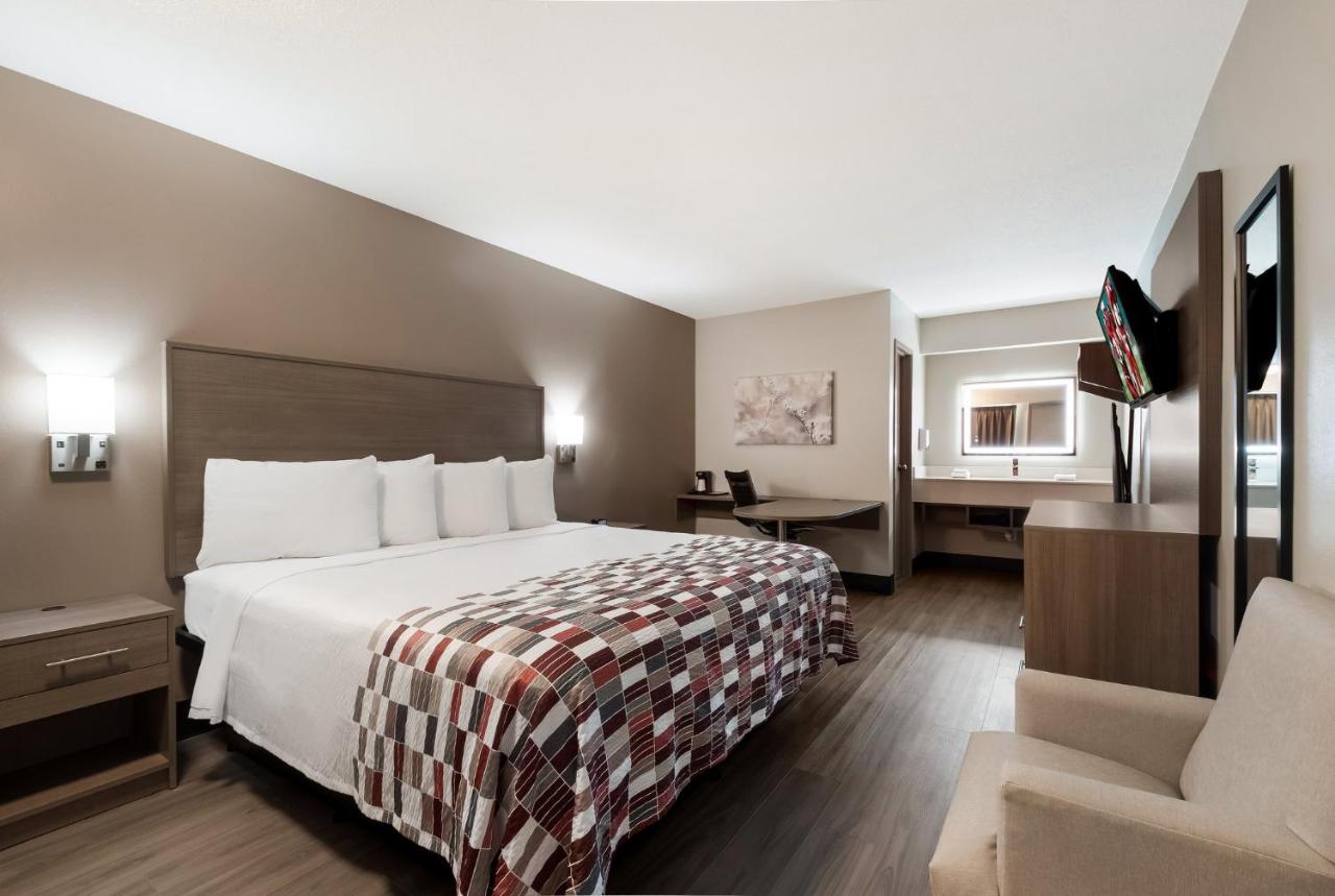 Image: Red Roof Inn Chattanooga - Hamilton Place