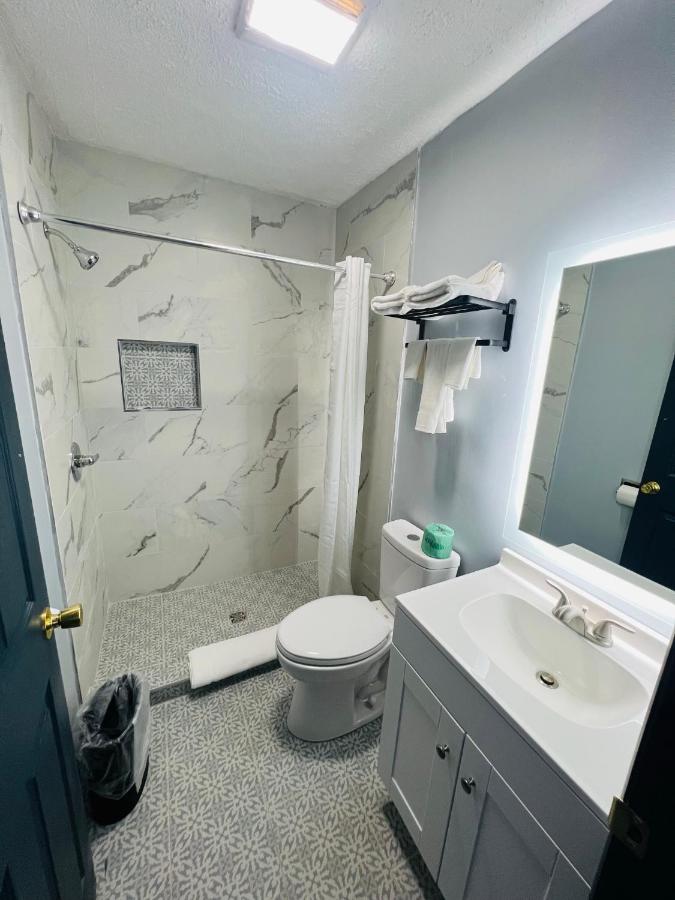 Hillsboro Inn — photo 9