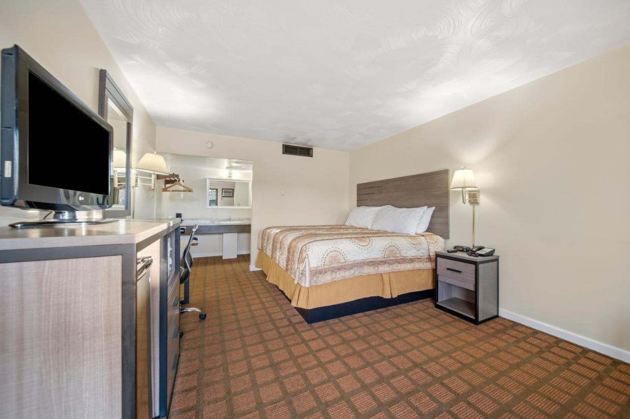 Park Drive Motel — photo 17